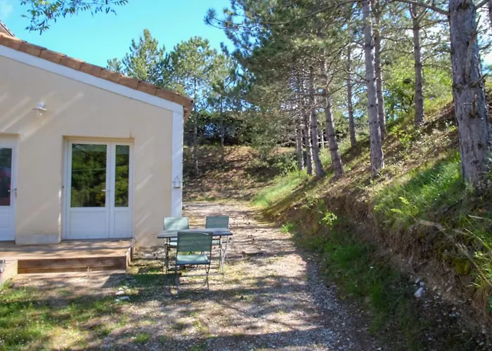L Echappee Bleue Dromoise - La 3*